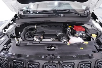 Car image 32