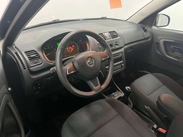 Car image 11