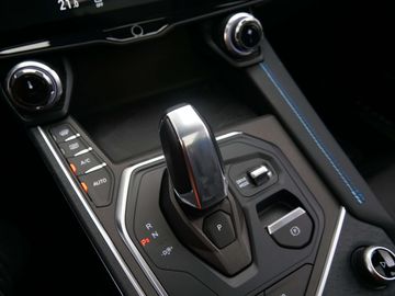 Car image 36