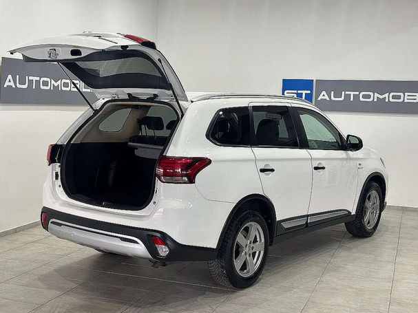 Mitsubishi Outlander 2.0 110 kW image number 9