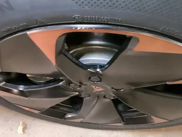 Car image 48