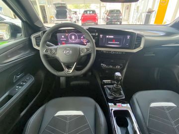 Car image 12