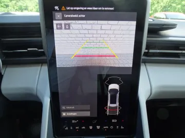 Car image 36