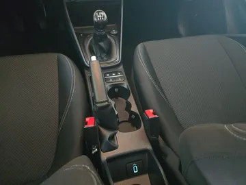 Car image 21