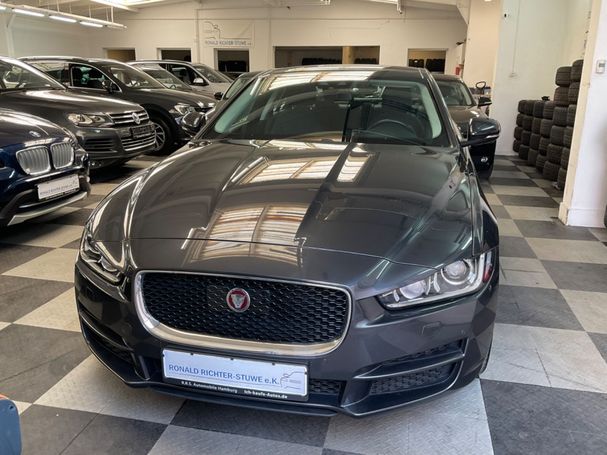 Jaguar XE 132 kW image number 2