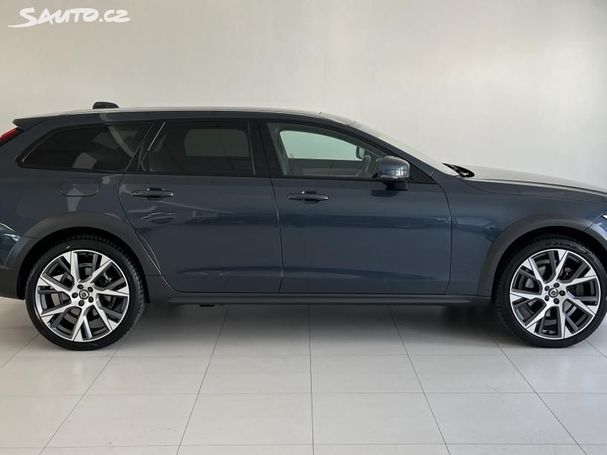 Volvo V90 Cross Country AWD B4 155 kW image number 3