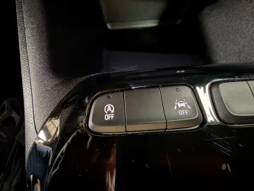 Car image 36