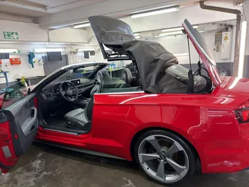 Car image 27