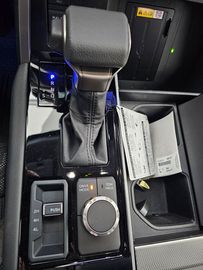 Car image 26