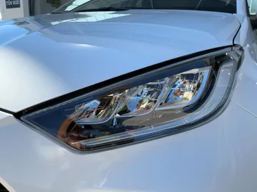 Car image 21