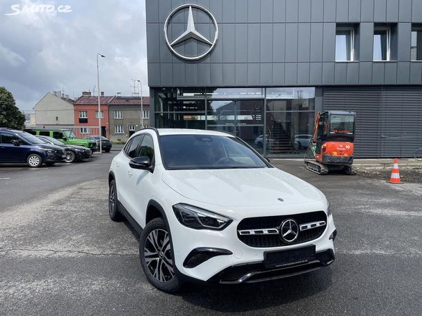 Mercedes-Benz GLA 200 d 4Matic 110 kW image number 2