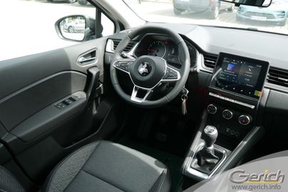 Car image 14