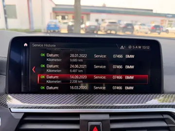 Car image 35