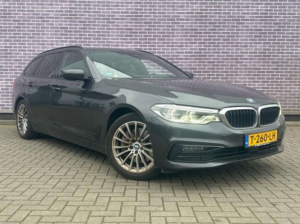 BMW 540i Touring xDrive 250 kW image number 2