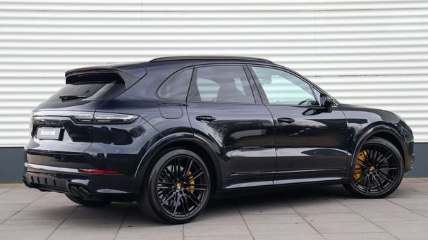 Porsche Cayenne Turbo S E-Hybrid 500 kW image number 3