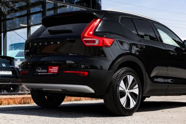 Volvo XC40 D3 Momentum 110 kW image number 14