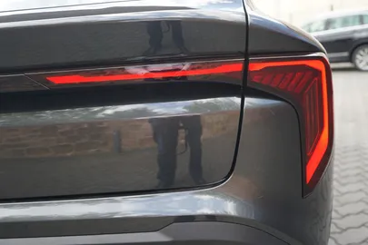 Car image 36