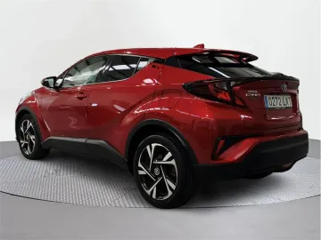 Car image 3