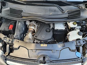 Car image 38