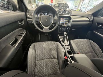 Car image 11