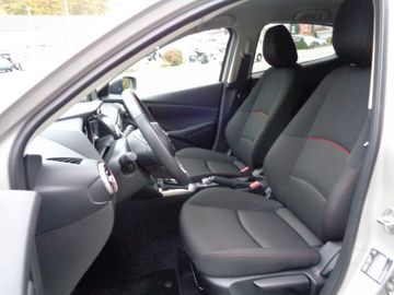 Car image 12