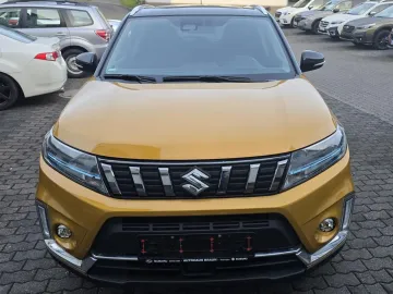 Car image 3