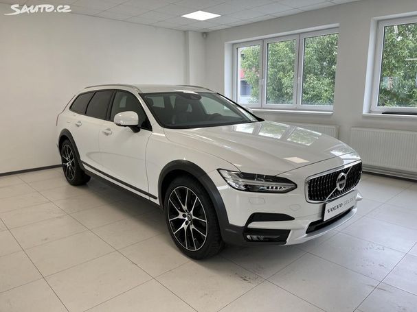 Volvo V90 Cross Country D4 AWD 140 kW image number 14