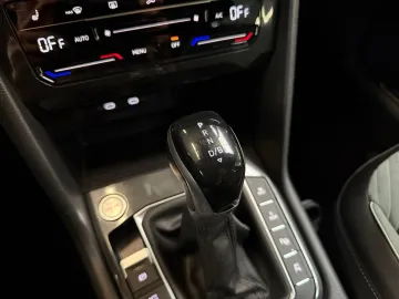 Car image 33