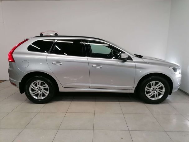 Volvo XC60 D4 AWD Geartronic Kinetic 133 kW image number 8