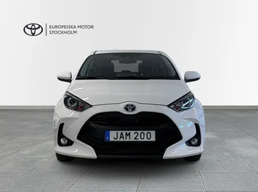 Car image 2