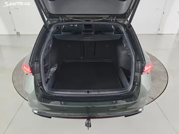 Car image 35