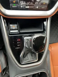 Car image 40