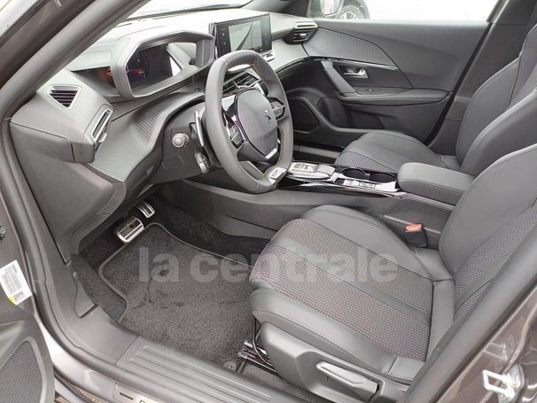 Peugeot 2008 PureTech 130 96 kW image number 21