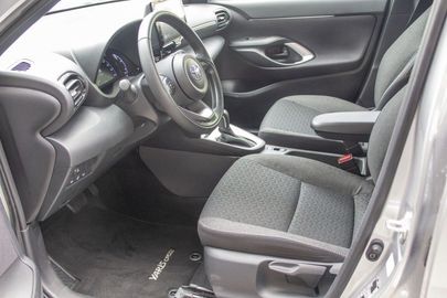 Car image 7