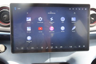 Car image 28