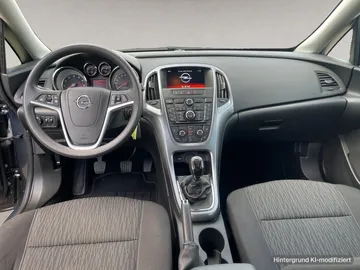 Car image 17