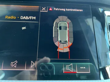 Car image 38