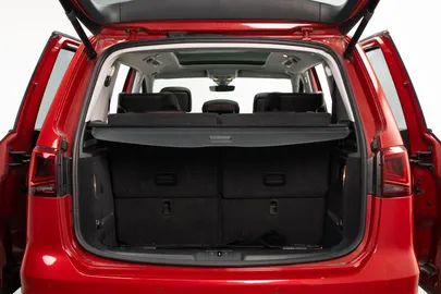 Car image 38