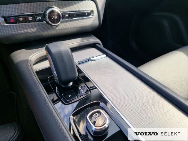 Volvo XC90 AWD 173 kW image number 23