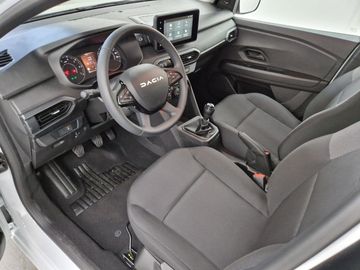 Car image 30