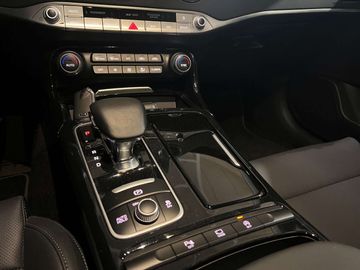 Car image 26