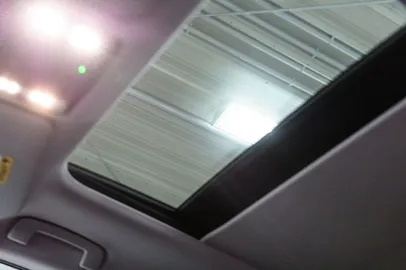 Car image 40