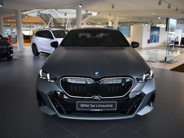 BMW i5 eDrive40 250 kW image number 4