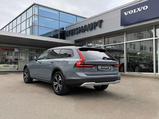 Volvo V90 Cross Country B4 Pro AWD 145 kW image number 5