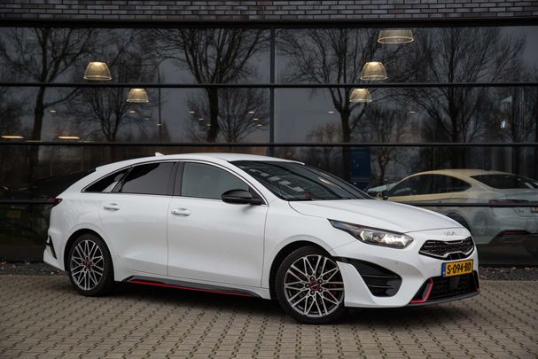 Kia ProCeed GT 150 kW image number 2