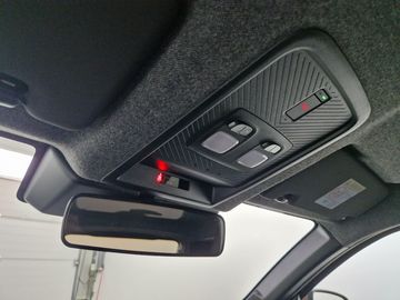 Car image 38