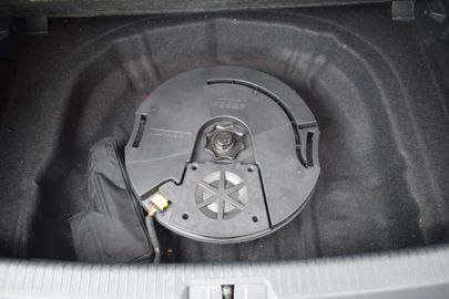 Car image 36