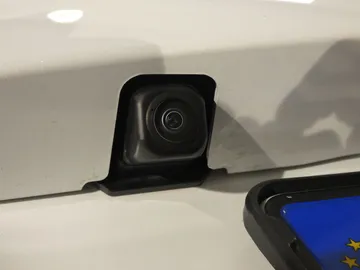 Car image 34