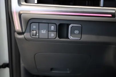 Car image 33