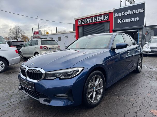 BMW 330e 185 kW image number 1